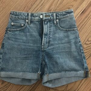 Everlane cheeky relaxed Jean short size 24